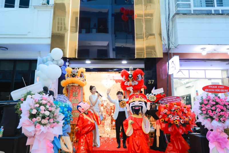 Mẫu kịch bản khai trương cửa hàng được yêu thích nhất 2024