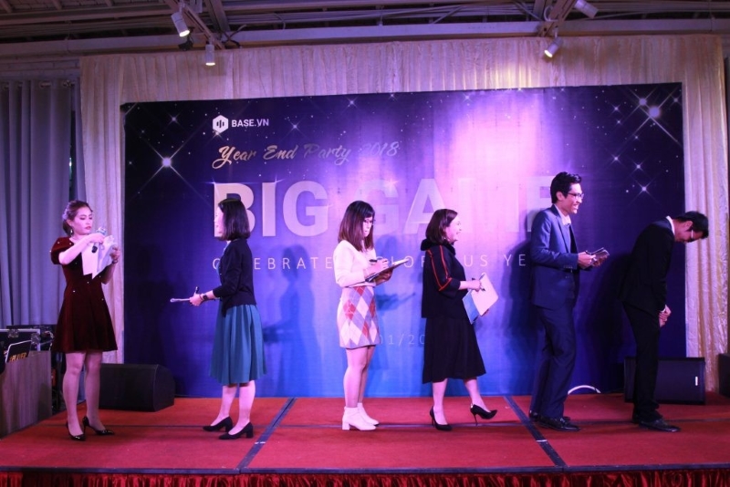 MC có thể khuấy động không khí bằng nhiều trò chơi thú vị, vui vẻ